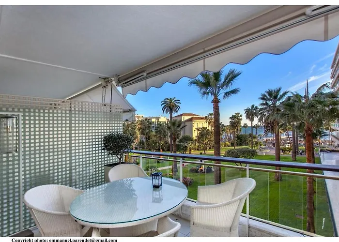 Ref 761 - Cannes Croisette - Sea View Apartment For Rent